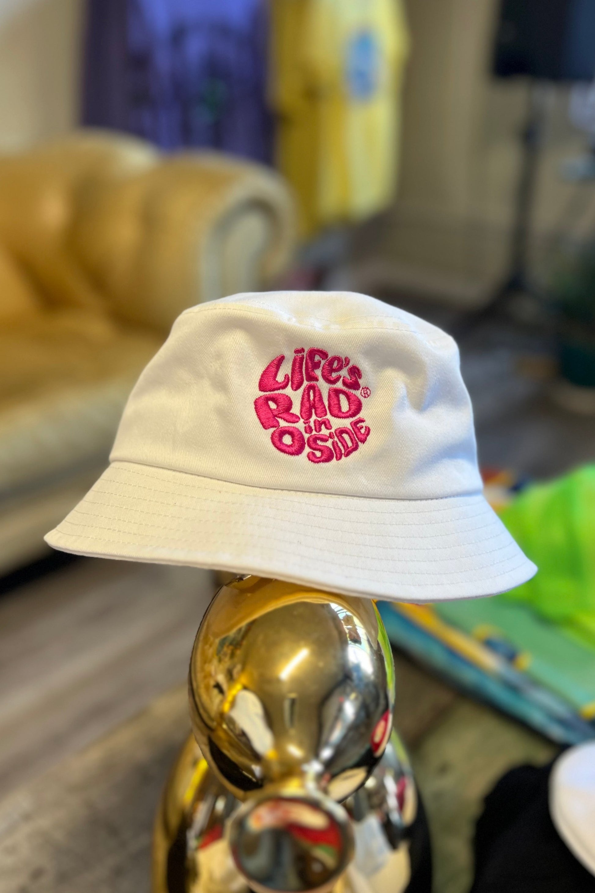 Retro Oside Bucket Hat - White